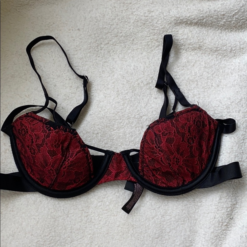 Victoria’s Secret bra